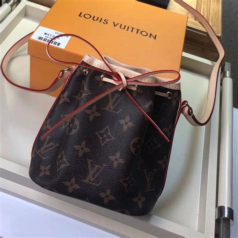 fake louis vuitton mini mirror make up bag|false Louis Vuitton prints.